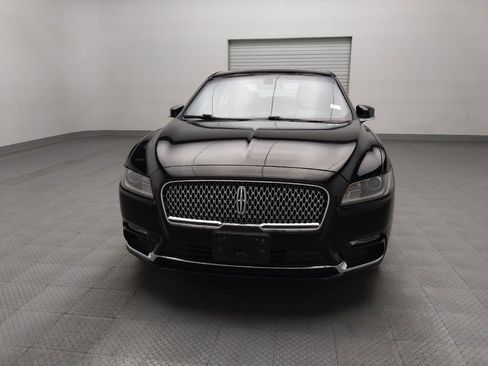 Used 2017 Lincoln Continental Select image 15