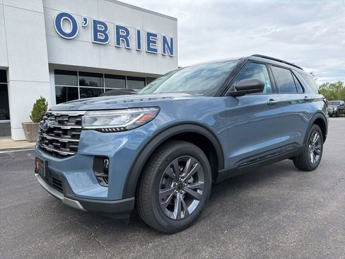 New 2026 Ford Explorer Active AWD/4WD image 1