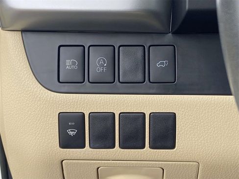 Used 2018 Toyota Highlander XLE image 29