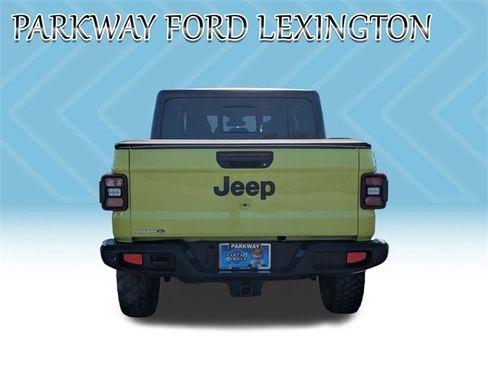 Used 2024 Jeep Gladiator Sport image 6