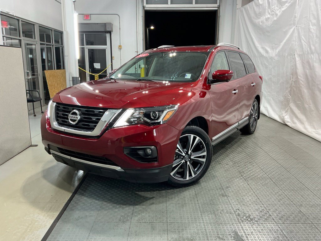 Used 2020 Nissan Pathfinder Platinum AWD/4WD image 2