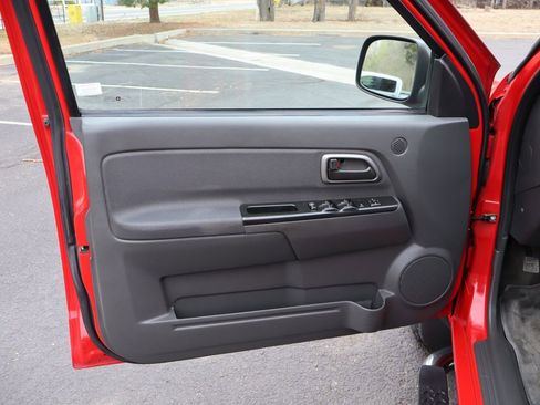 Used 2005 Chevrolet Colorado LS image 23