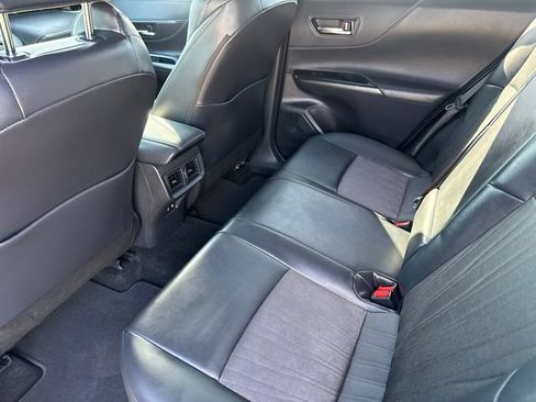 Used 2021 Toyota Venza XLE w/ Carpet Mat Package (TMS) AWD/4WD image 17