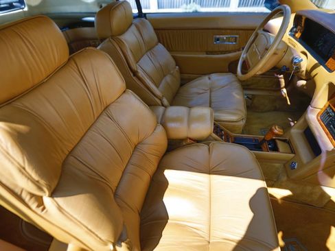 Used 1990 Chrysler TC by Maserati FWD image 16