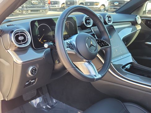 Used 2023 Mercedes-Benz C 300 Sedan w/ Exclusive Trim Package image 11