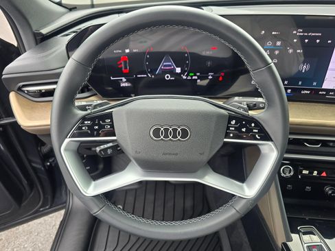 Used 2025 Audi Q5 Premium Plus AWD/4WD image 13