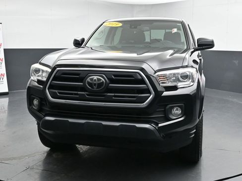 Used 2019 Toyota Tacoma SR5 image 4