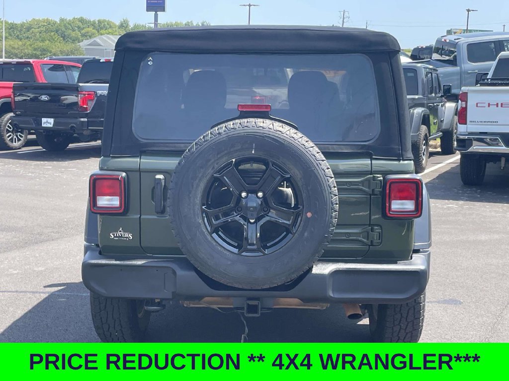 Used 2022 Jeep Wrangler Sport AWD/4WD image 4
