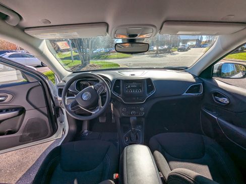 Certified 2021 Jeep Cherokee Latitude image 12