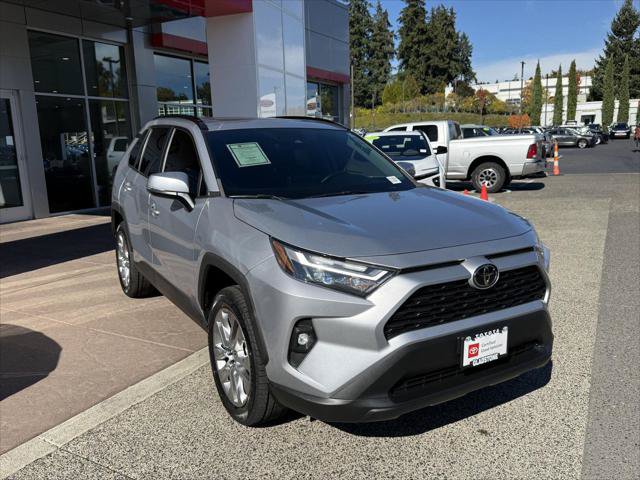 Certified 2022 Toyota RAV4 XLE Premium AWD/4WD image 9