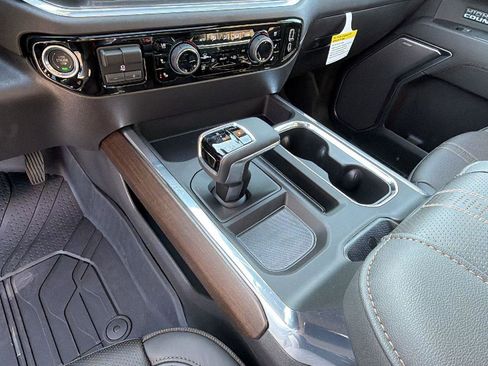 New 2026 Chevrolet Silverado 1500 High Country AWD/4WD image 24