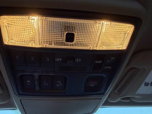 Used 2014 Toyota 4Runner Limited AWD/4WD image 43