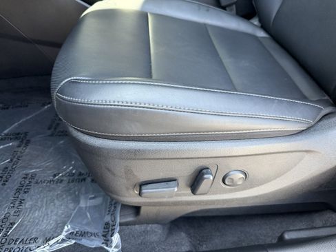 Used 2025 Kia Telluride S FWD image 31