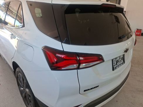 Used 2022 Chevrolet Equinox RS FWD image 5