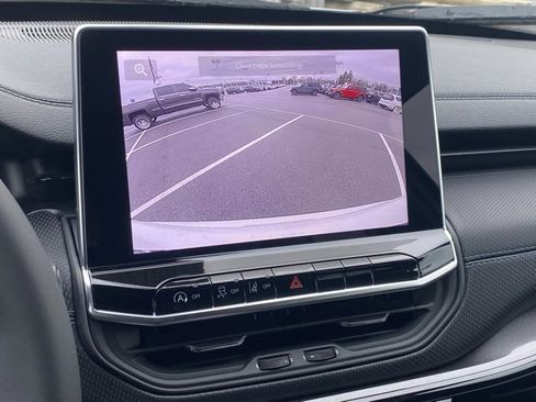 New 2026 Jeep Compass Latitude image 3