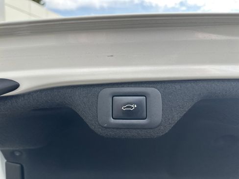 Used 2020 Lexus ES 350 w/ Premium Package image 26