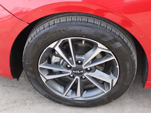 Used 2024 Kia Forte LXS image 11