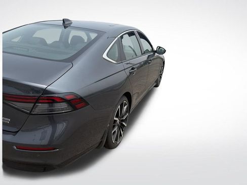 Used 2024 Honda Accord Touring image 8