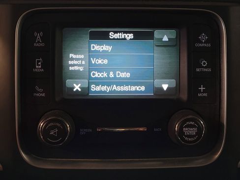 Used 2017 RAM 1500 Classic SLT RWD image 25