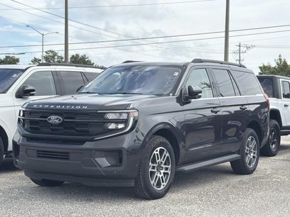 Used 2025 Ford Expedition Active
