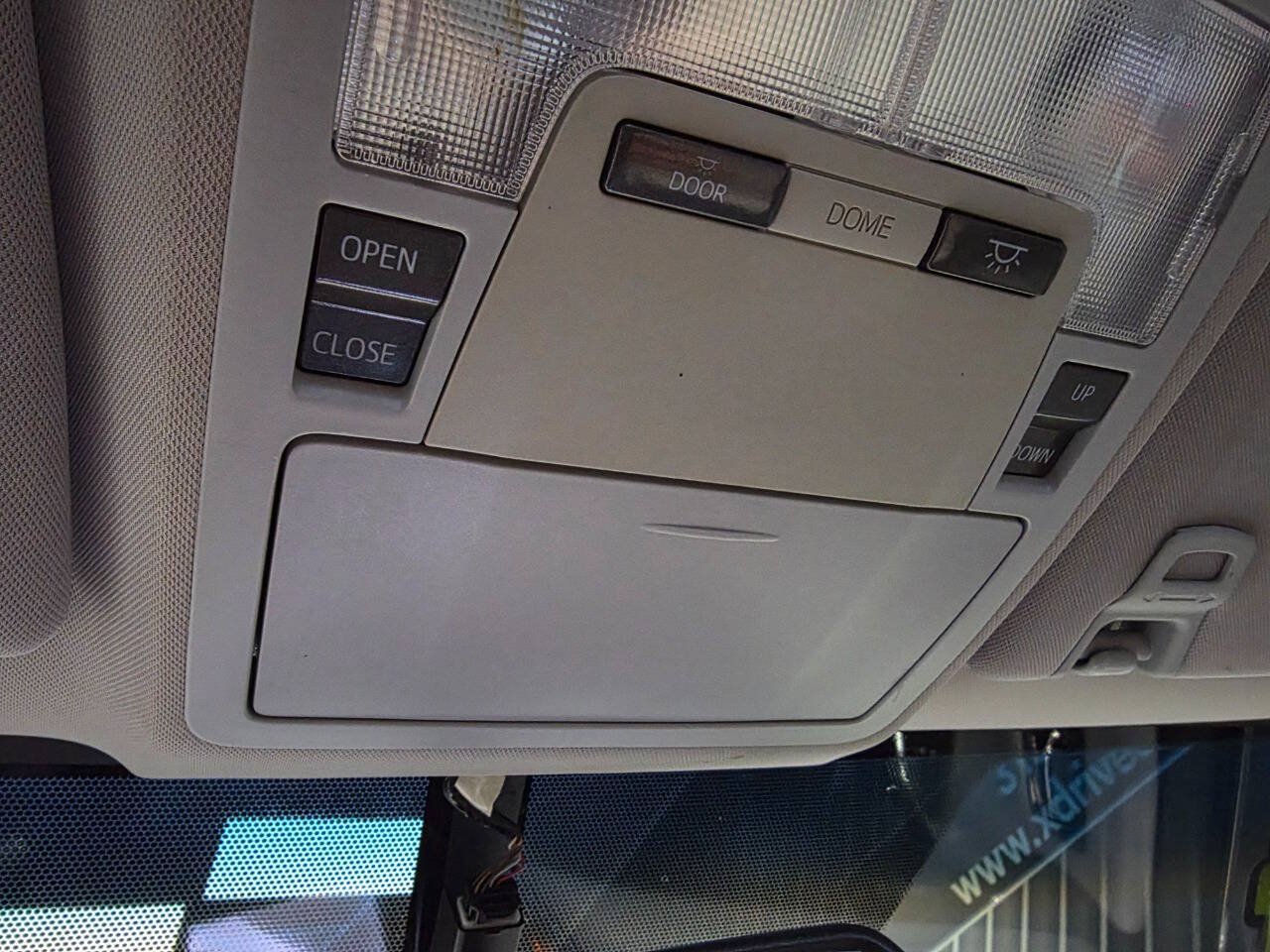 Used 2014 Toyota Avalon XLE Touring FWD image 26