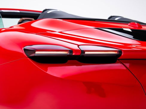 Used 2025 Ferrari Roma Spider image 20