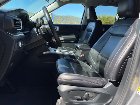 Used 2021 Ford Explorer XLT w/ Equipment Group 202A image 16