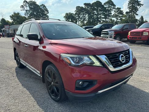 Used 2017 Nissan Pathfinder Platinum w/ Midnight Edition Package AWD/4WD image 7