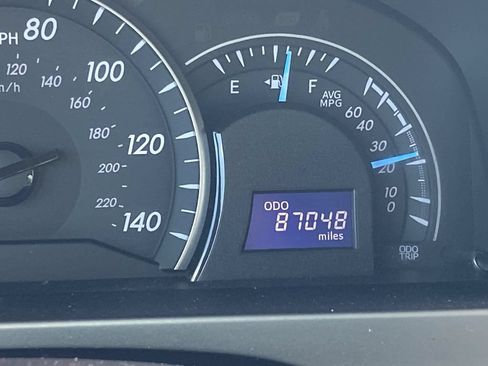 Used 2014 Toyota Camry LE FWD image 8