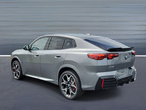 New 2026 BMW X2 xDrive28i w/ Technology Package AWD/4WD image 4