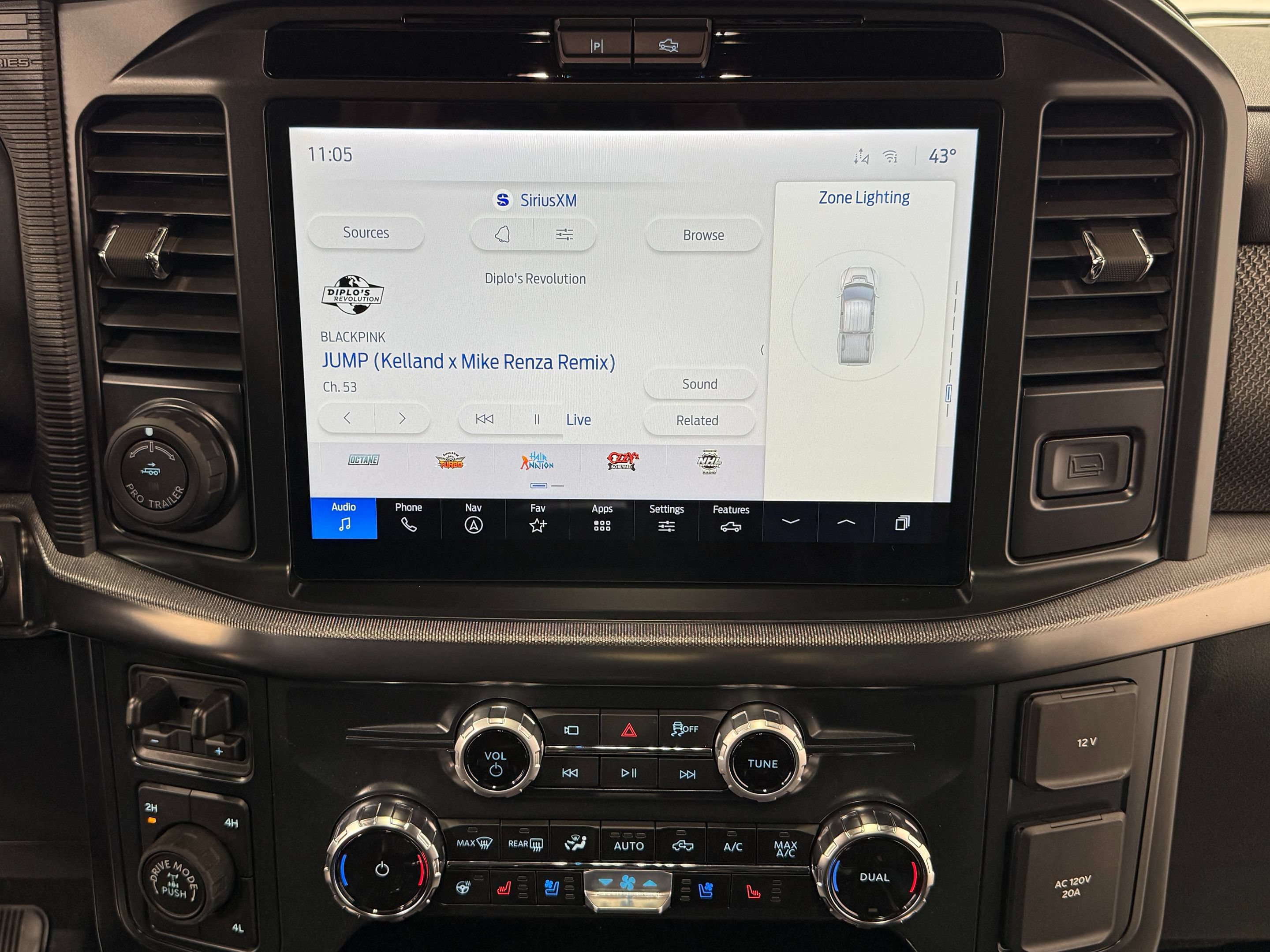Used 2025 Ford F150 Raptor AWD/4WD image 31