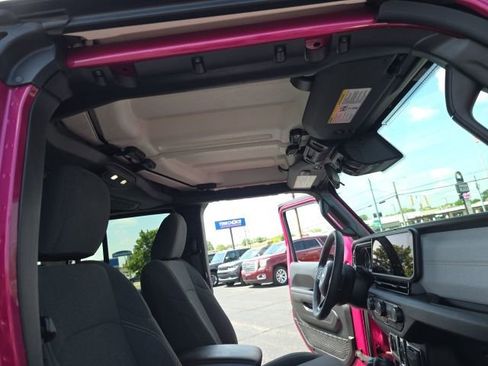 Used 2024 Jeep Wrangler Unlimited Sport AWD/4WD image 37