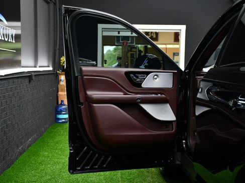 Used 2023 Lincoln Aviator Black Label w/ Jet Package AWD/4WD image 14