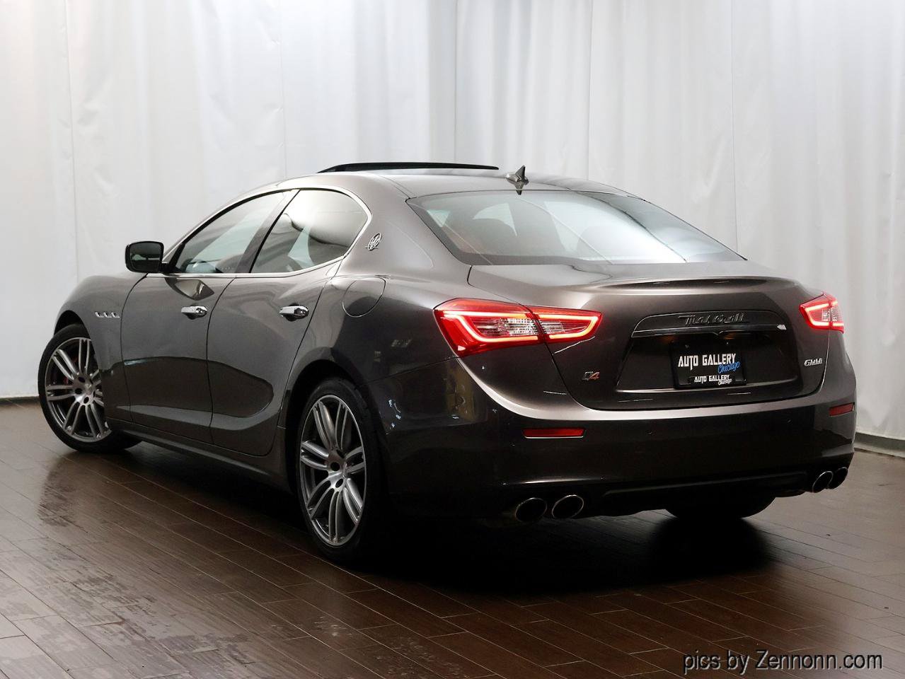 Used 2016 Maserati Ghibli S Q4 AWD/4WD image 23