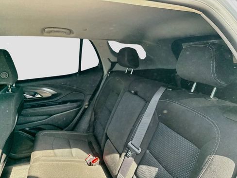 Used 2024 GMC Terrain SLE w/ Driver Convenience Package FWD image 21