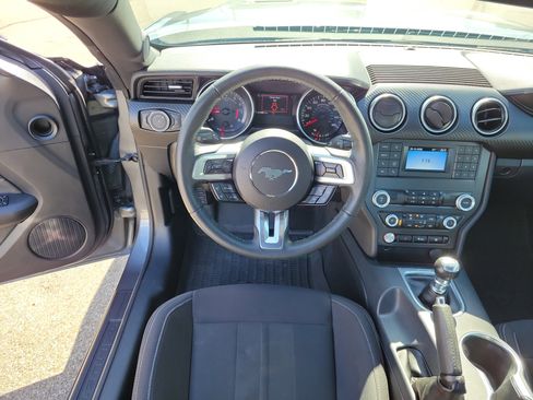 Used 2022 Ford Mustang Coupe image 10