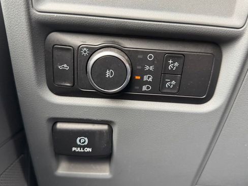 Used 2021 Ford F150 XLT image 17
