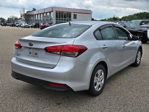 Used 2018 Kia Forte LX w/ Sports Package FWD image 6