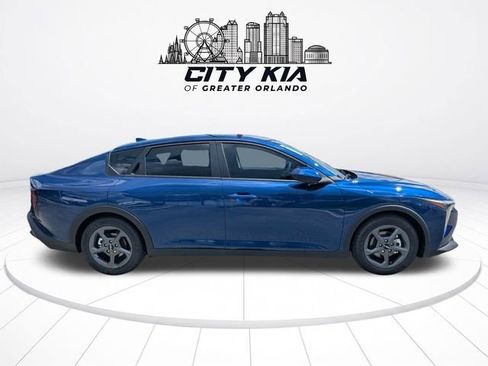 New 2026 Kia K4 FWD image 32