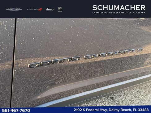 New 2025 Jeep Grand Cherokee L Altitude RWD image 10