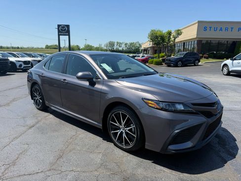 Used 2023 Toyota Camry SE w/ Audio Upgrade Package image 1