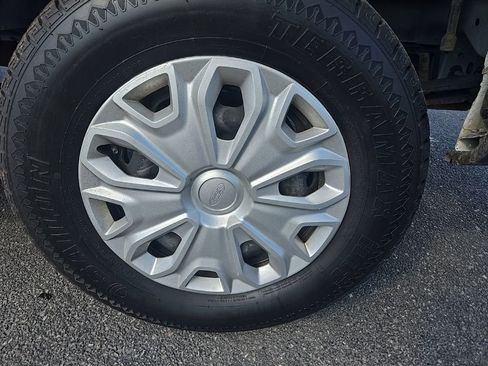 Used 2022 Ford Transit 350 XLT image 38