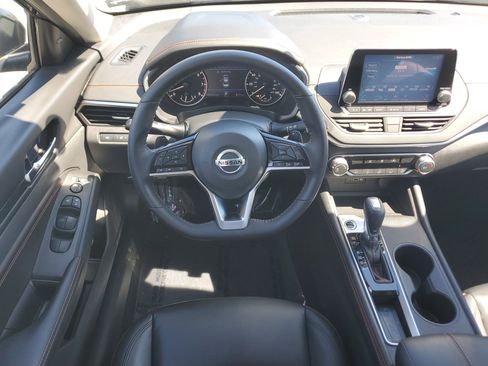 Used 2021 Nissan Altima 2.5 SR image 16