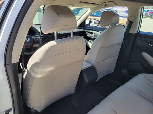 Used 2023 Honda Accord LX image 11
