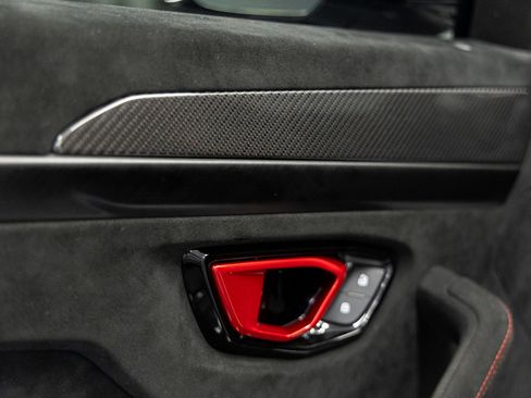 Used 2024 Lamborghini Urus Performante image 27