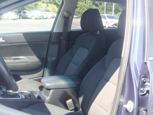 Used 2022 Kia Sportage LX AWD/4WD image 26