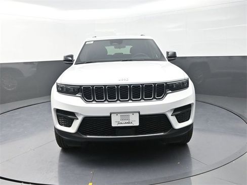 New 2025 Jeep Grand Cherokee Laredo X image 2