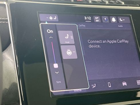 Used 2023 Jeep Grand Cherokee Altitude image 19