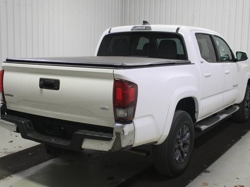 Used 2021 Toyota Tacoma image 6