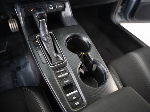 Used 2023 Honda Civic Sport image 11